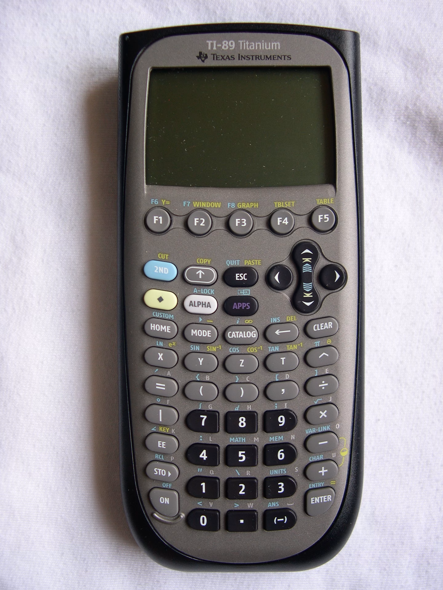 Jak sprawdzić procent naładowania baterii w TI-89?