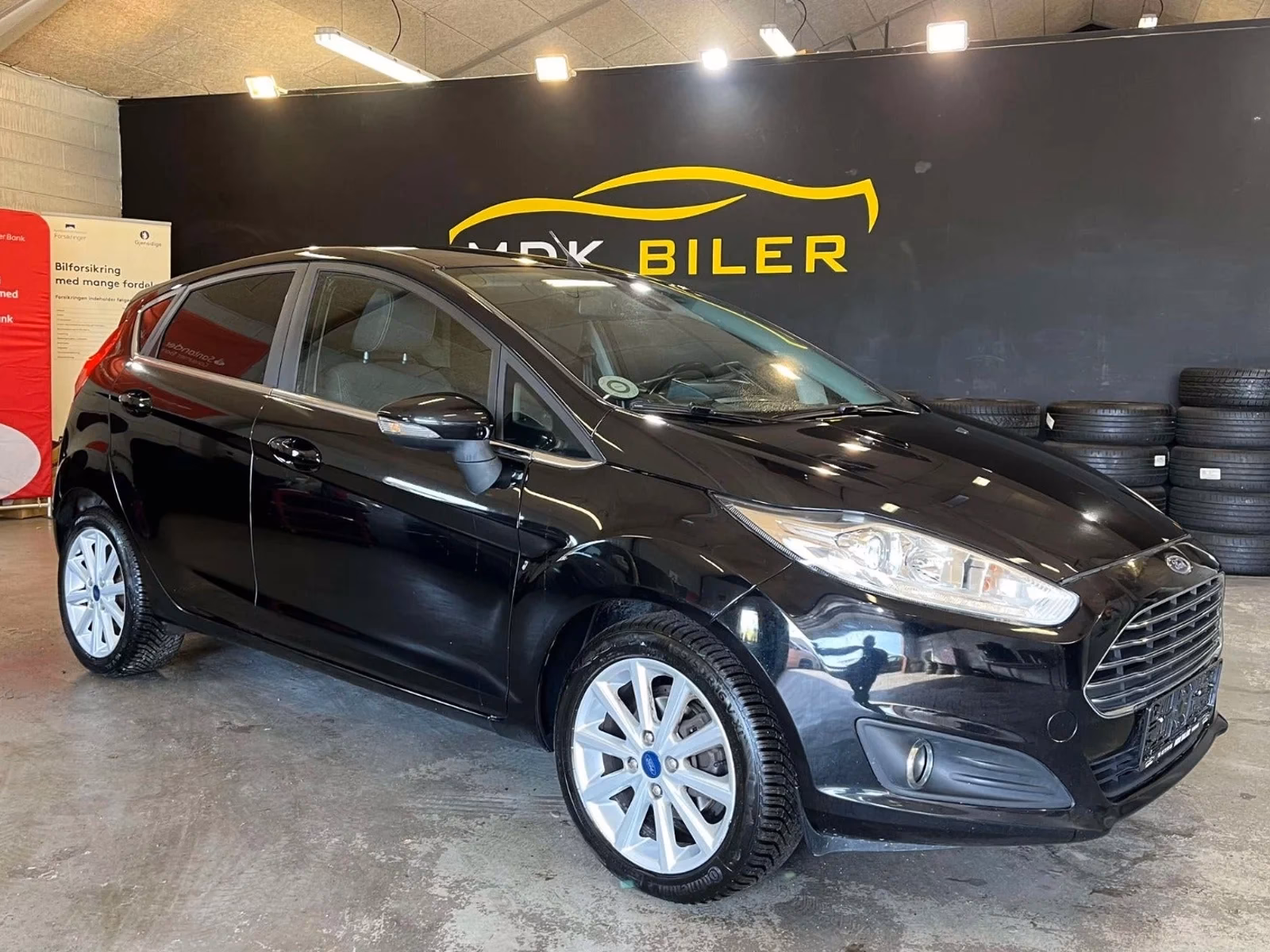 Ile pali Ford Fiesta 1.1 benzyna?