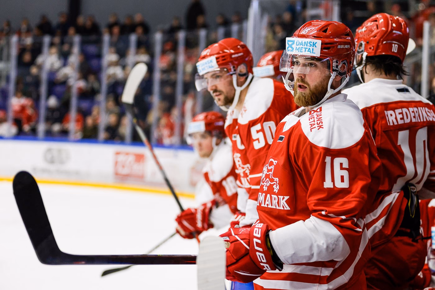 Hvad koster billetter til ishockey?