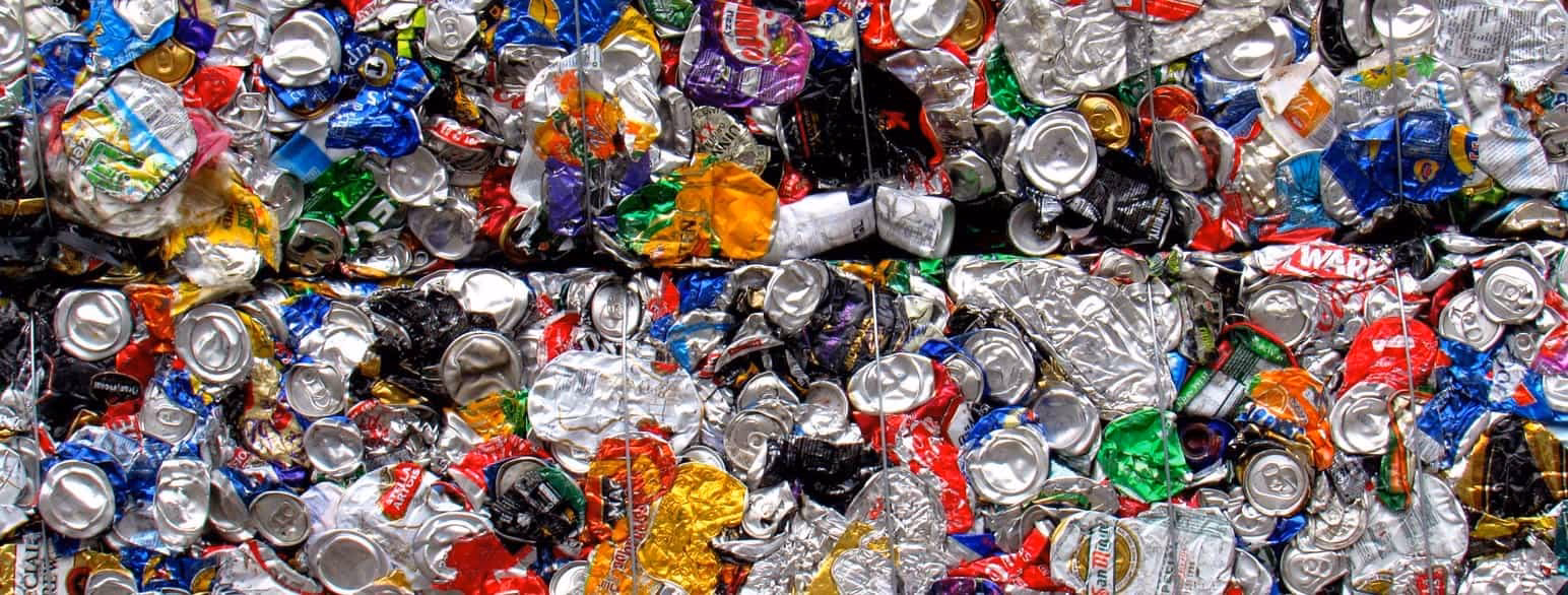 Do jakiej grupy zaliczamy aluminium?