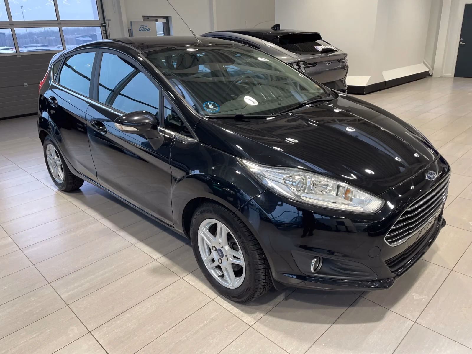 Hvor meget vejer en Ford Fiesta?