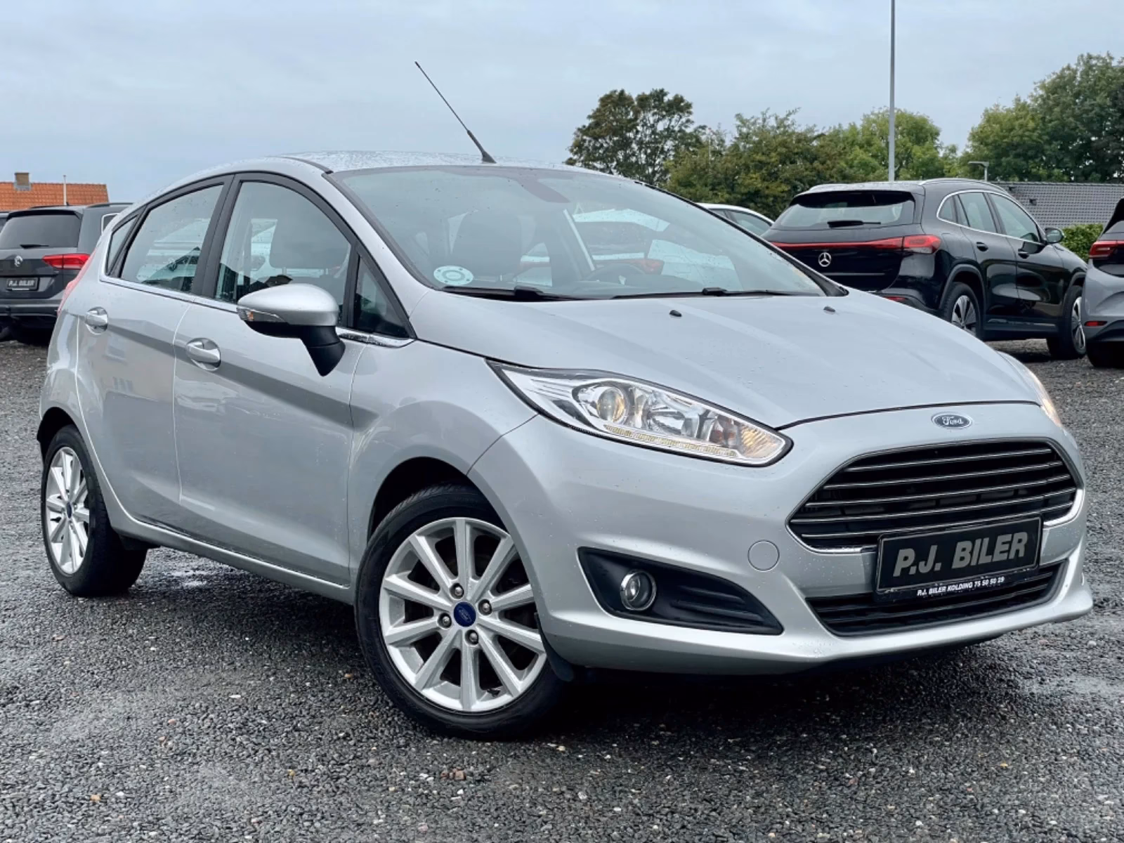 Hvor meget må en Ford Fiesta 1.0 trække?