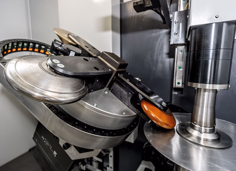 What is the metal spinning method?